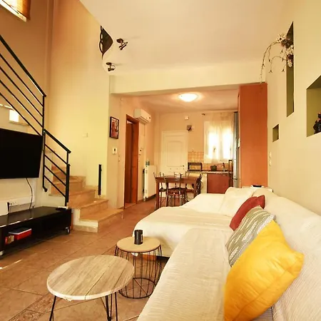 Nena Sea Side Maisonette, Σπίτι διακοπών Χανιώτη