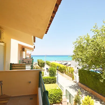 Nena Sea Side Maisonette, Σπίτι διακοπών