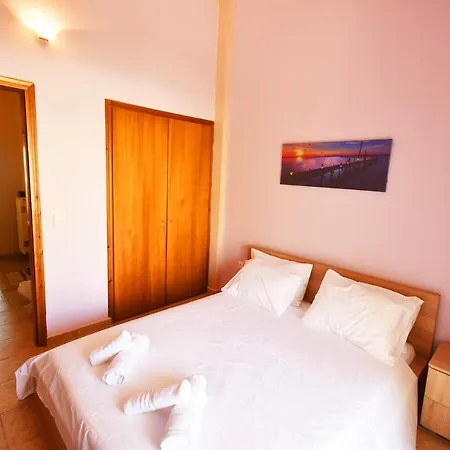 Nena Sea Side Maisonette, *
